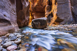  A large boulder in the Narrows of Zion National Park