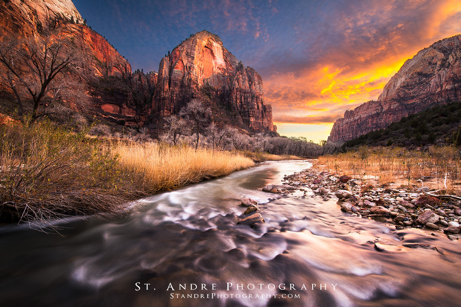 Red Arch Mountain in Zion National Park